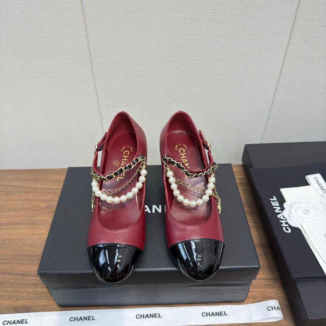 Chanel 25 Mary Jane Ankle Chain Pump Burgundy Black Cowhide 465598