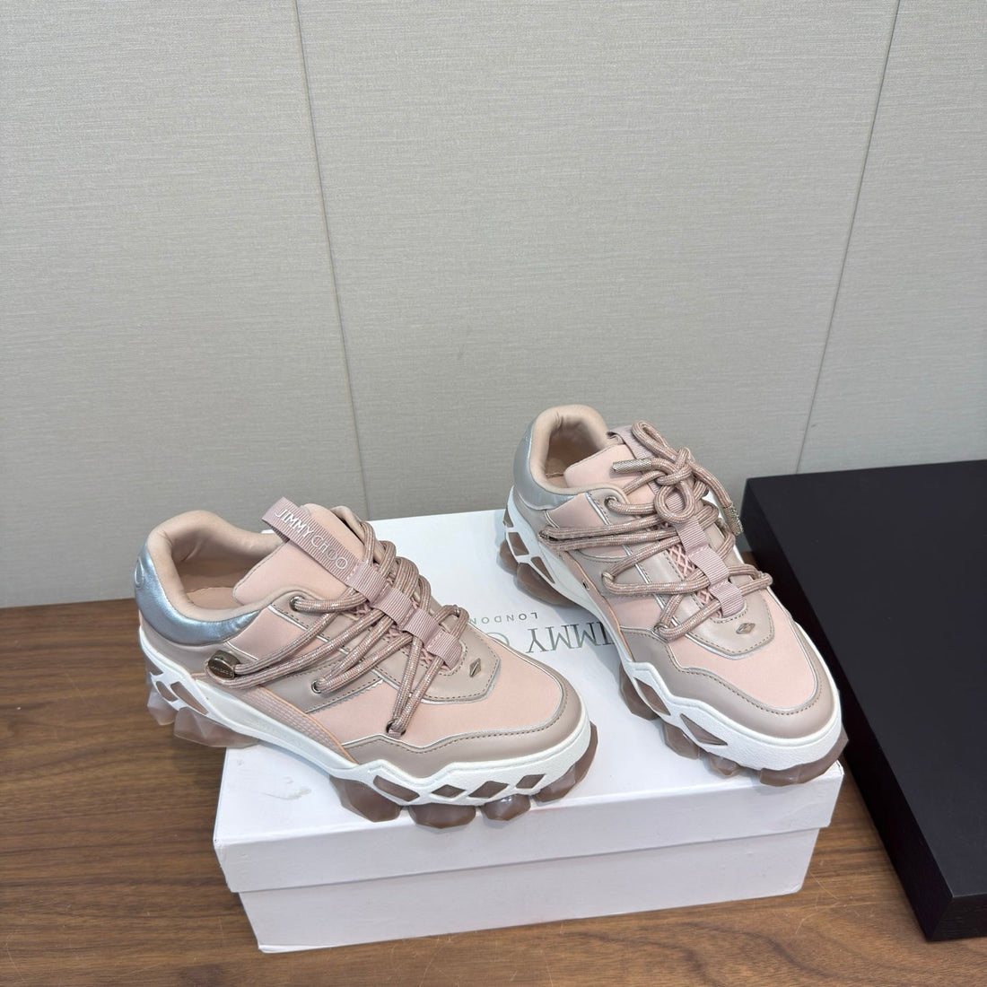 Jimmy Diamond X Ii/F Sneaker White Pink Fabric Leather 517666