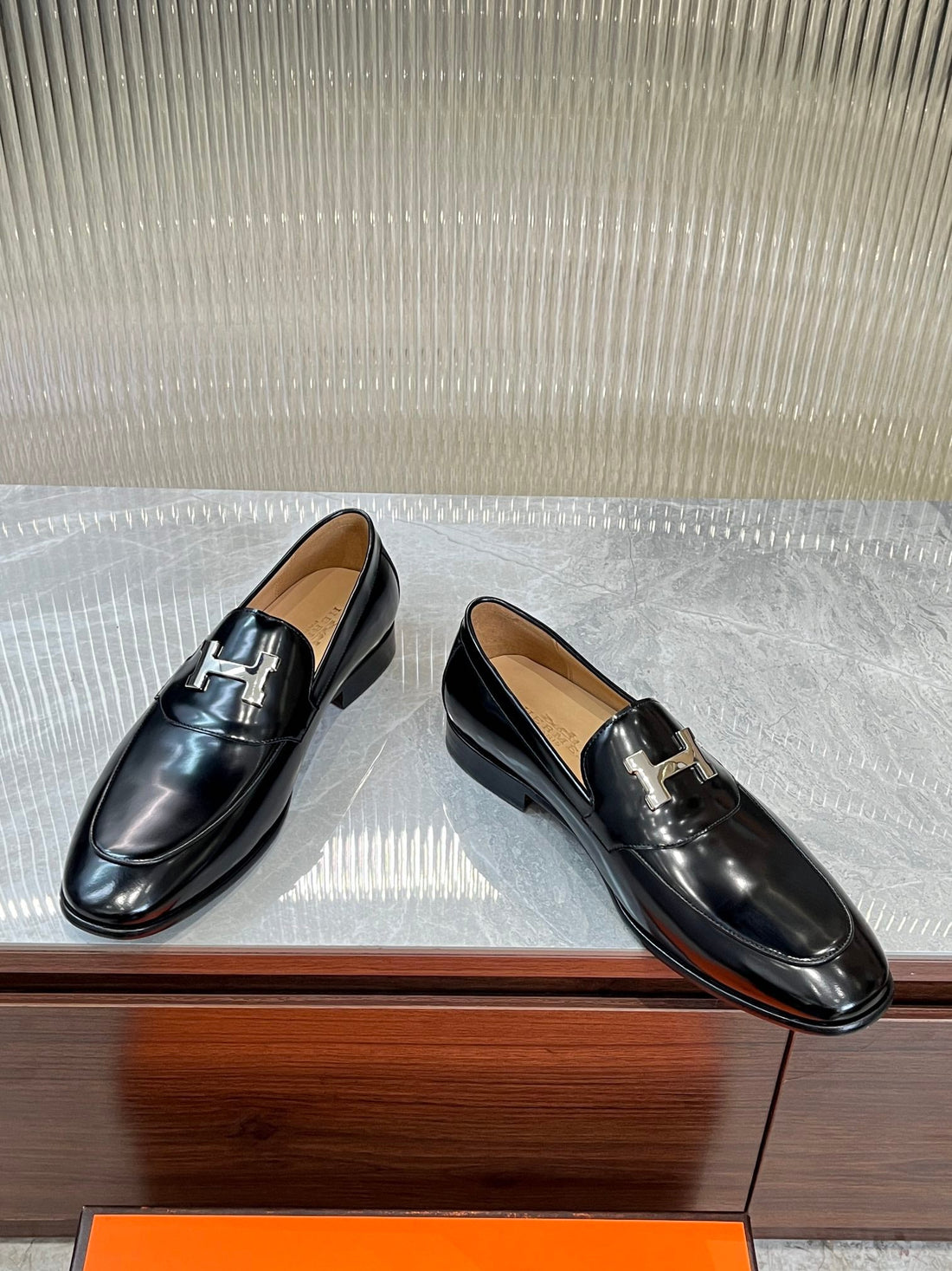 Hm H-Buckle Loafer Glossy Black Calfskin