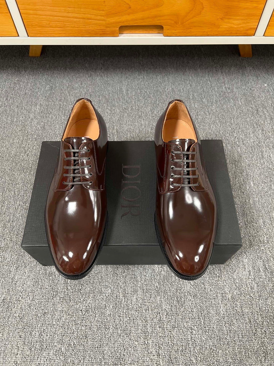 CD Timeless Oxford Syrup Polished Calfskin