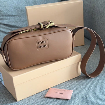 Baguette 25 Bag In Cinnamon Brown Calfskin