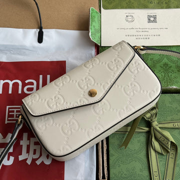 Super Mini Shoulder Bag 21 In White Embossed Calfskin