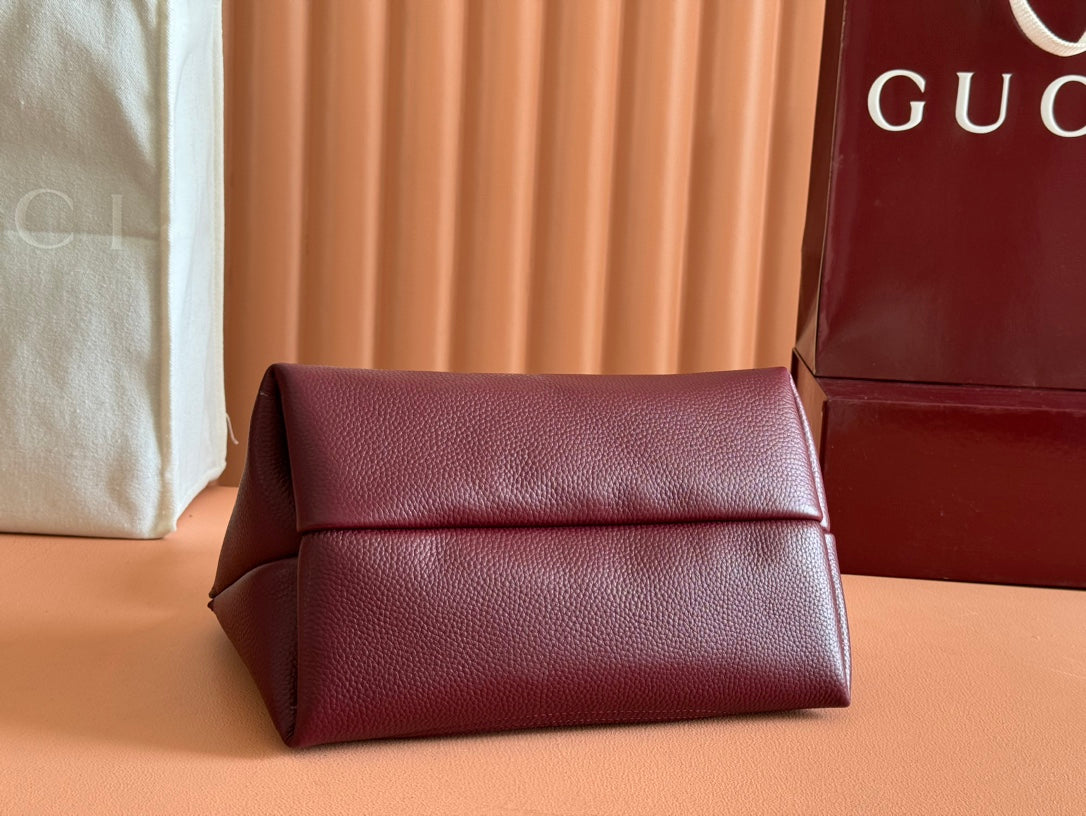 Gucci Solfbit 27.5 Bag Rosso Ancora Red Calfskin 244324