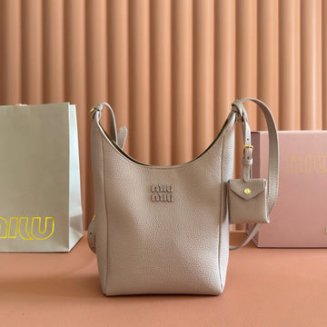 Miu Leather Bucket Bag 16CM Powder Pink Grain Cowhide