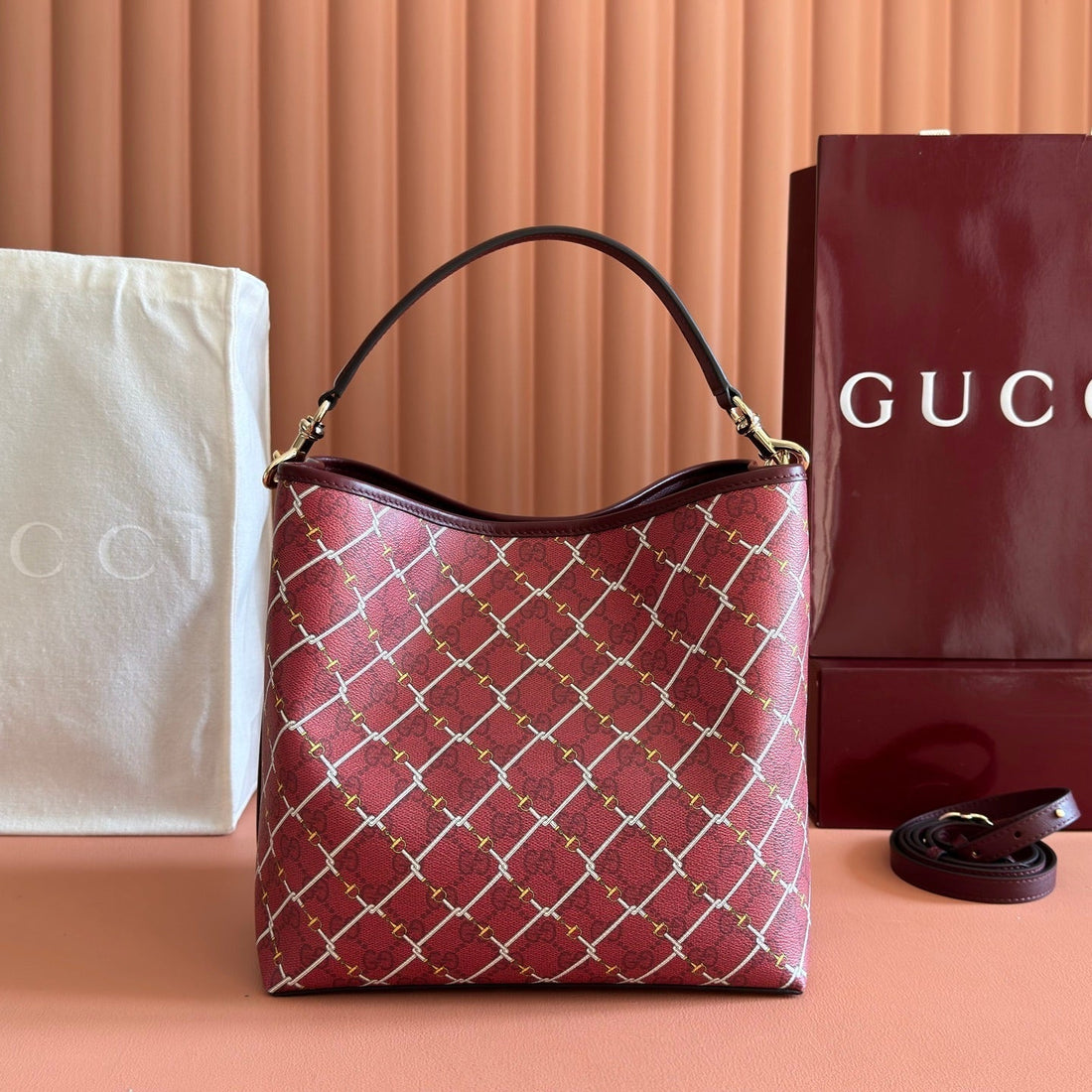 GG Emblem Bucket Bag 25CM Red GG Fabric