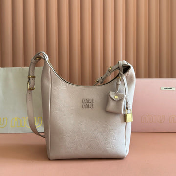 Miu Leather Bucket Bag 23CM Powder Pink Grain Cowhide