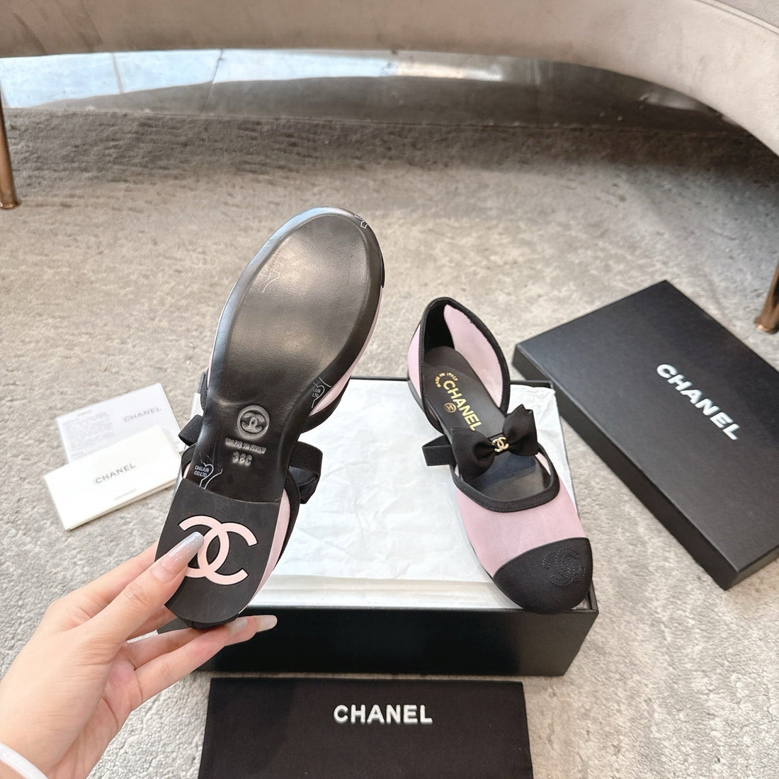 CC 25B Fall-Winter Mary Janes 15MM Pink Black Mesh & Grosgrain 415778