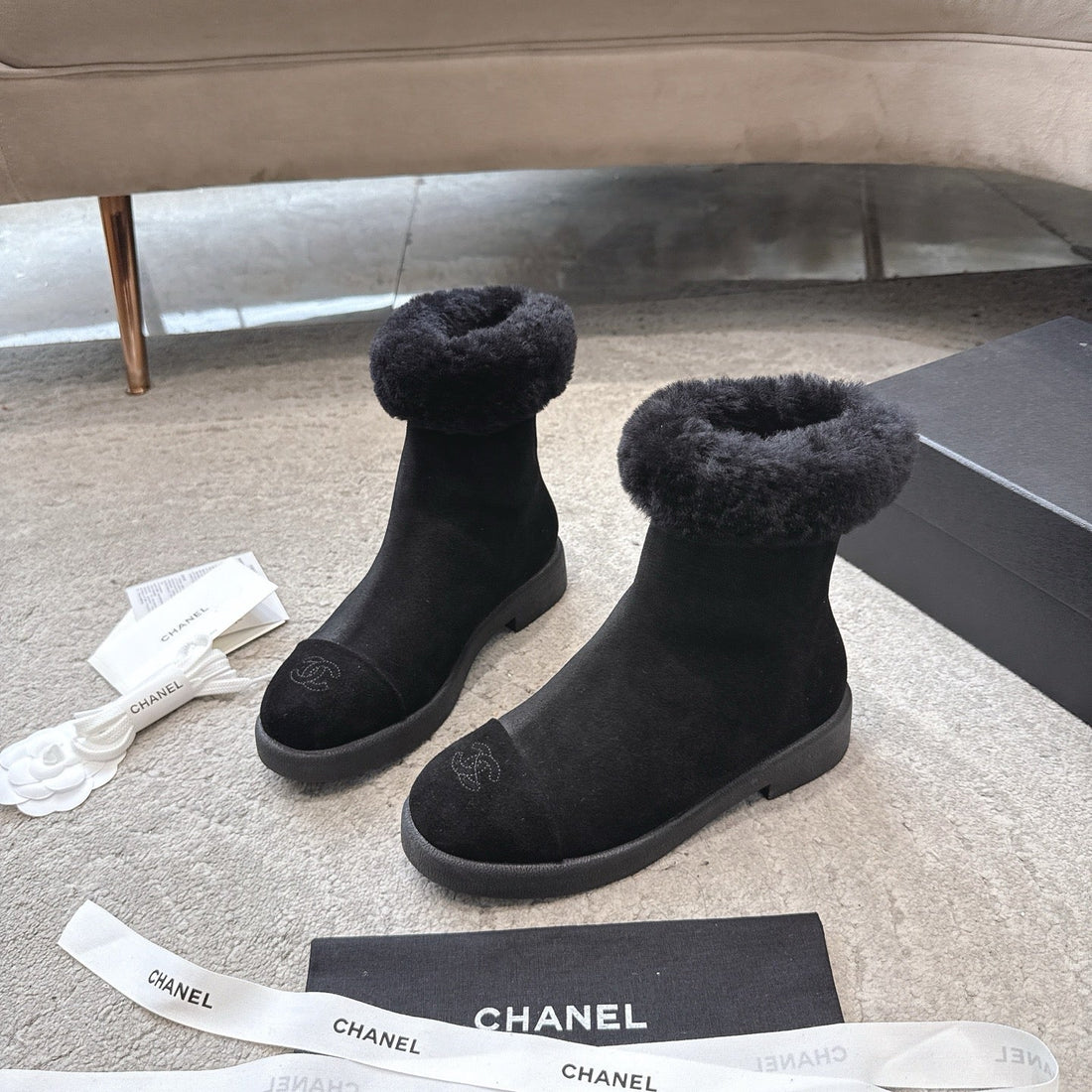 CC 25K Snow Boots 30MM Black Wool Suede 527624