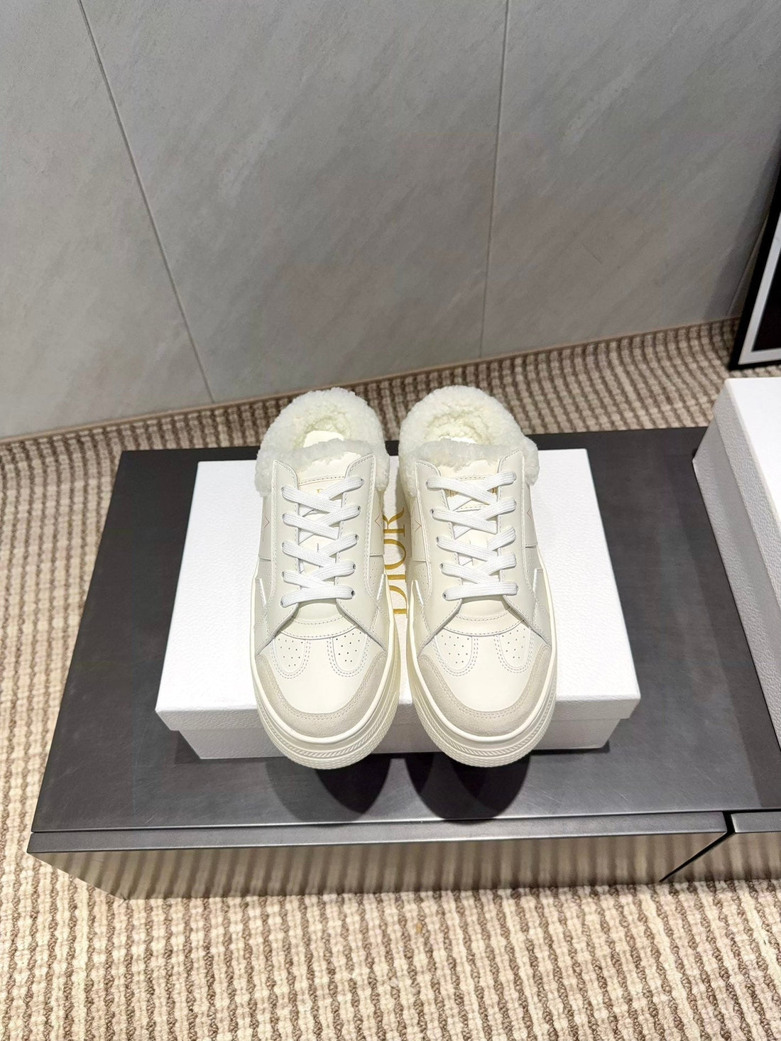 CD Star Sneakers White Cowhide Wool 539687