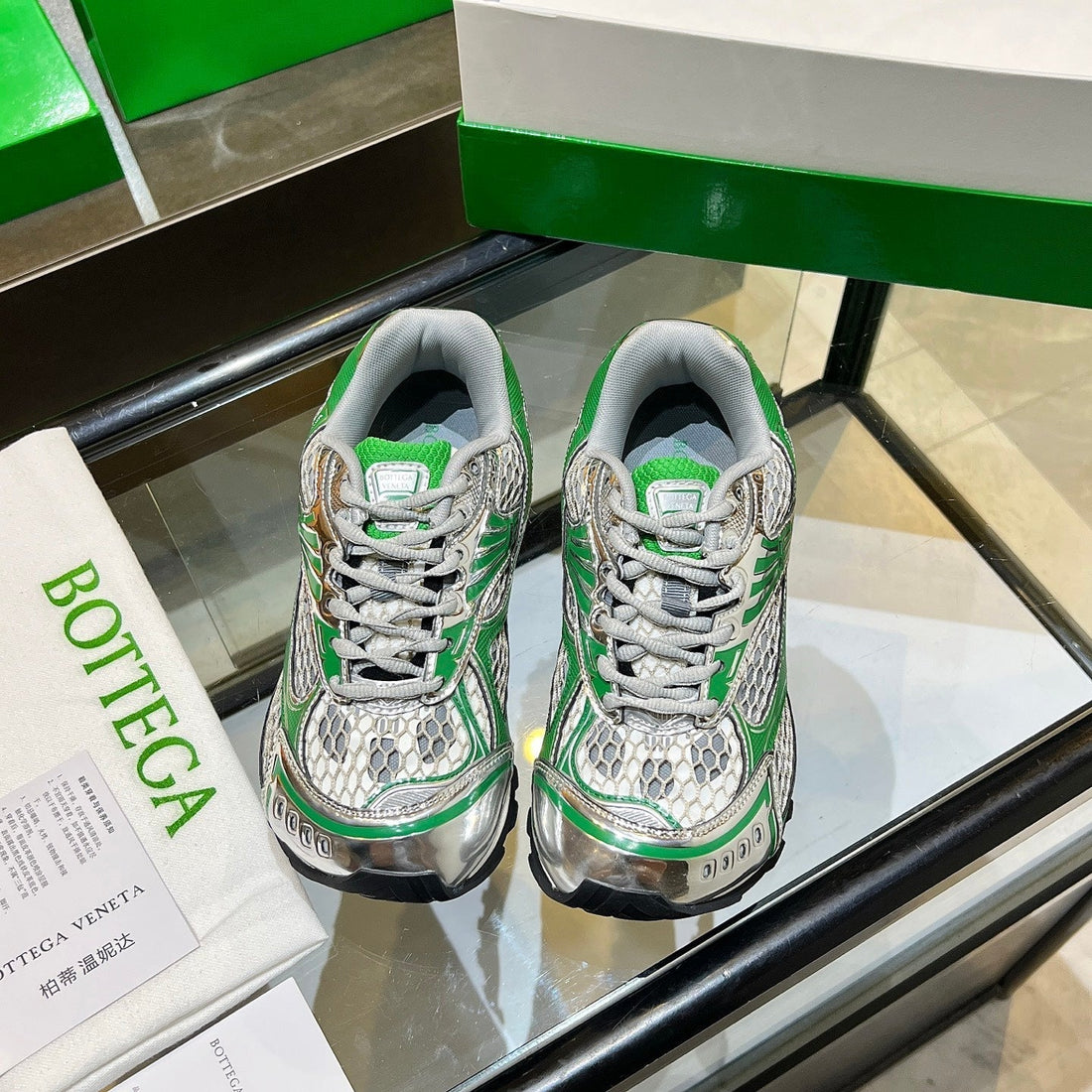 Bv 26S Orbit Flash Sneaker Sliver Green Mesh Leather 735924