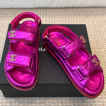 Dad Sandal In Magenta Purple Sheepskin