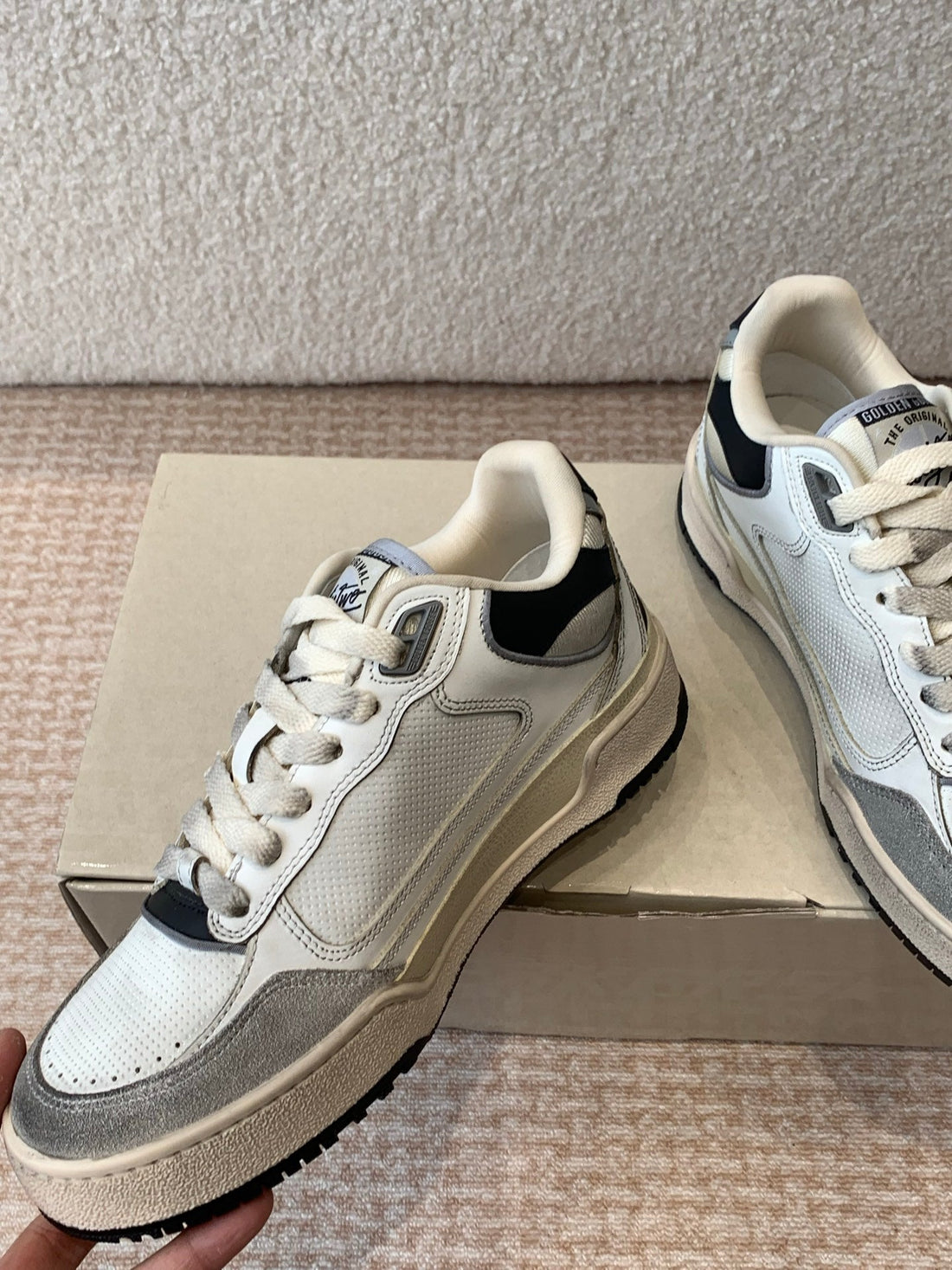 FORTY2 Sneakers With Black Star White Calfskin And Grey Suede Upper