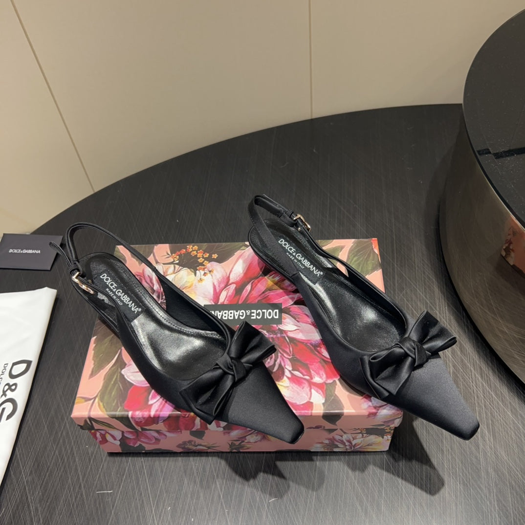 Dc 25 Bow Slingback Pumps Black Silk And Sheepskin 381616