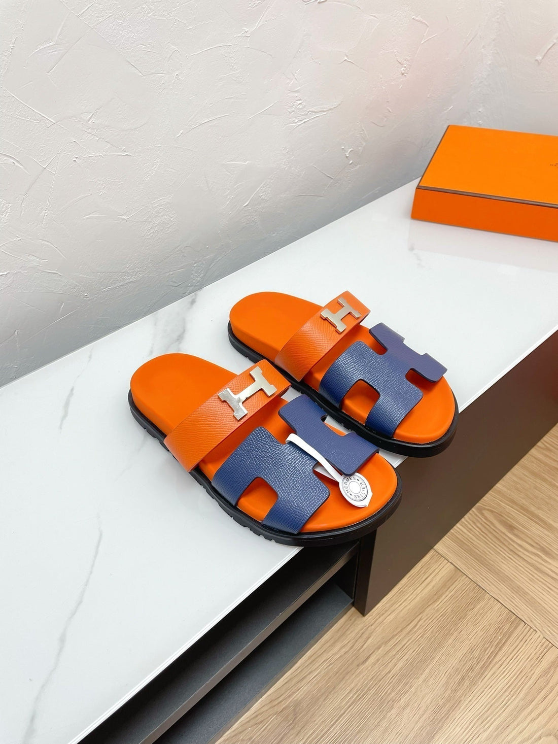 Chypre Sandal Lapis Mix Orange Lambskin With H Buckle