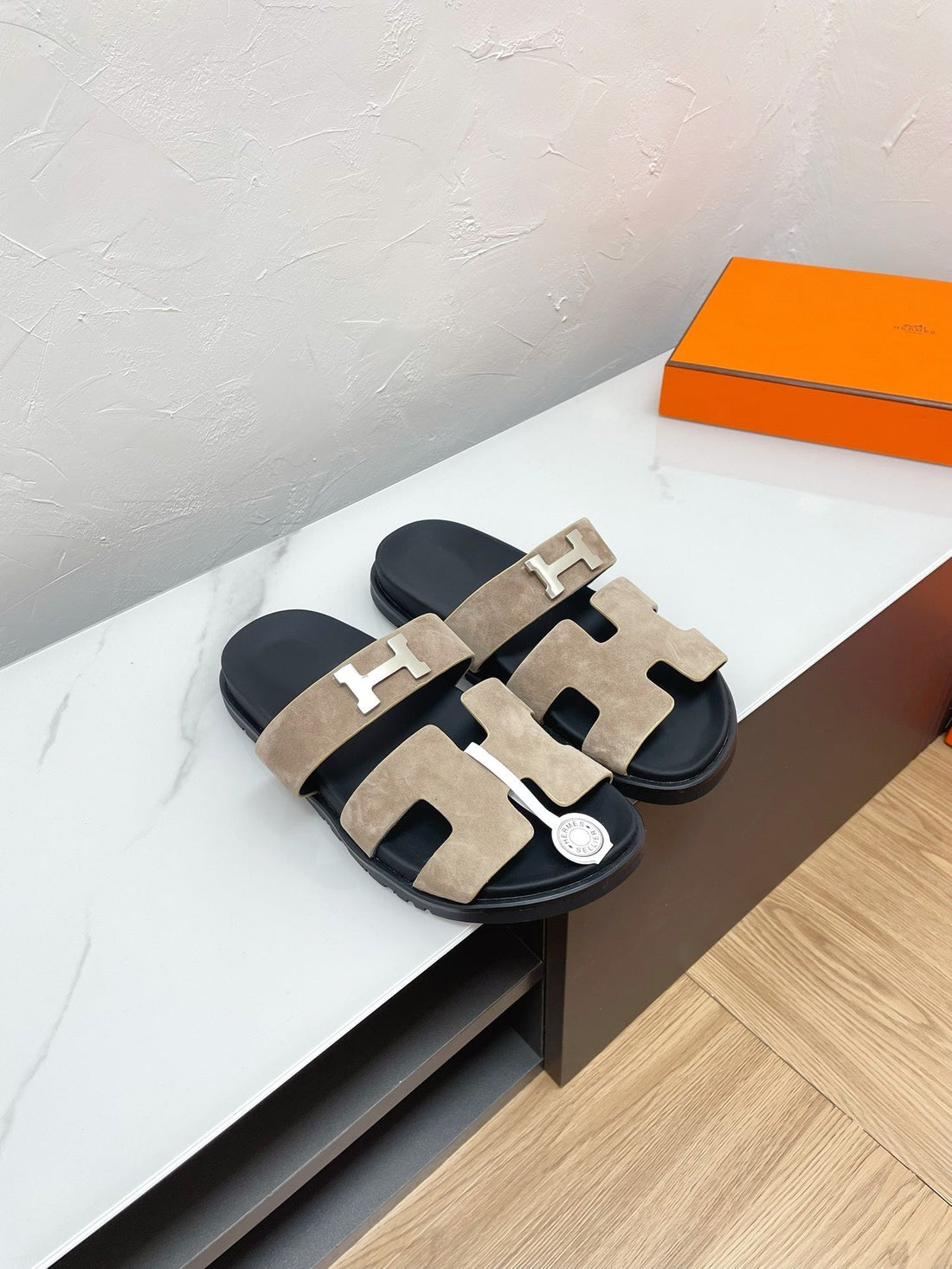 Chypre Sandal Light Gray Suede With H Buckle