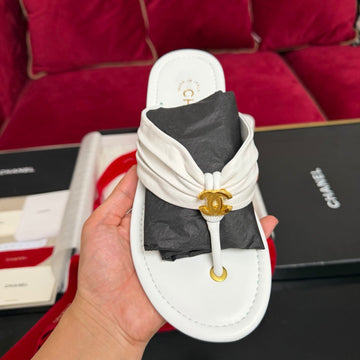 Chanel 2026 Flip-Slop Sandal White Lambskin 742746