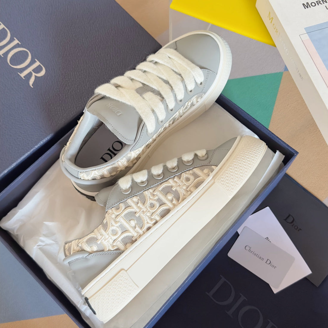 CD B33 Sneaker -- Limited And Numbered Edition 40MM Grey Oblique Jacquard And Cowhide