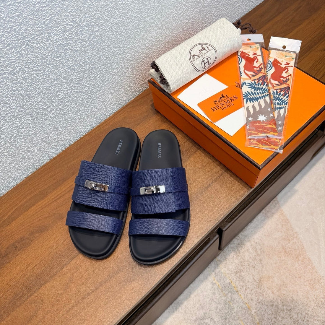 Hm Jackson Sandals Dark Blue Espom Leather 707169
