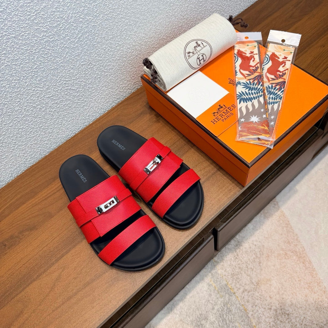 Hm Jackson Sandals Red Espom Leather 707177