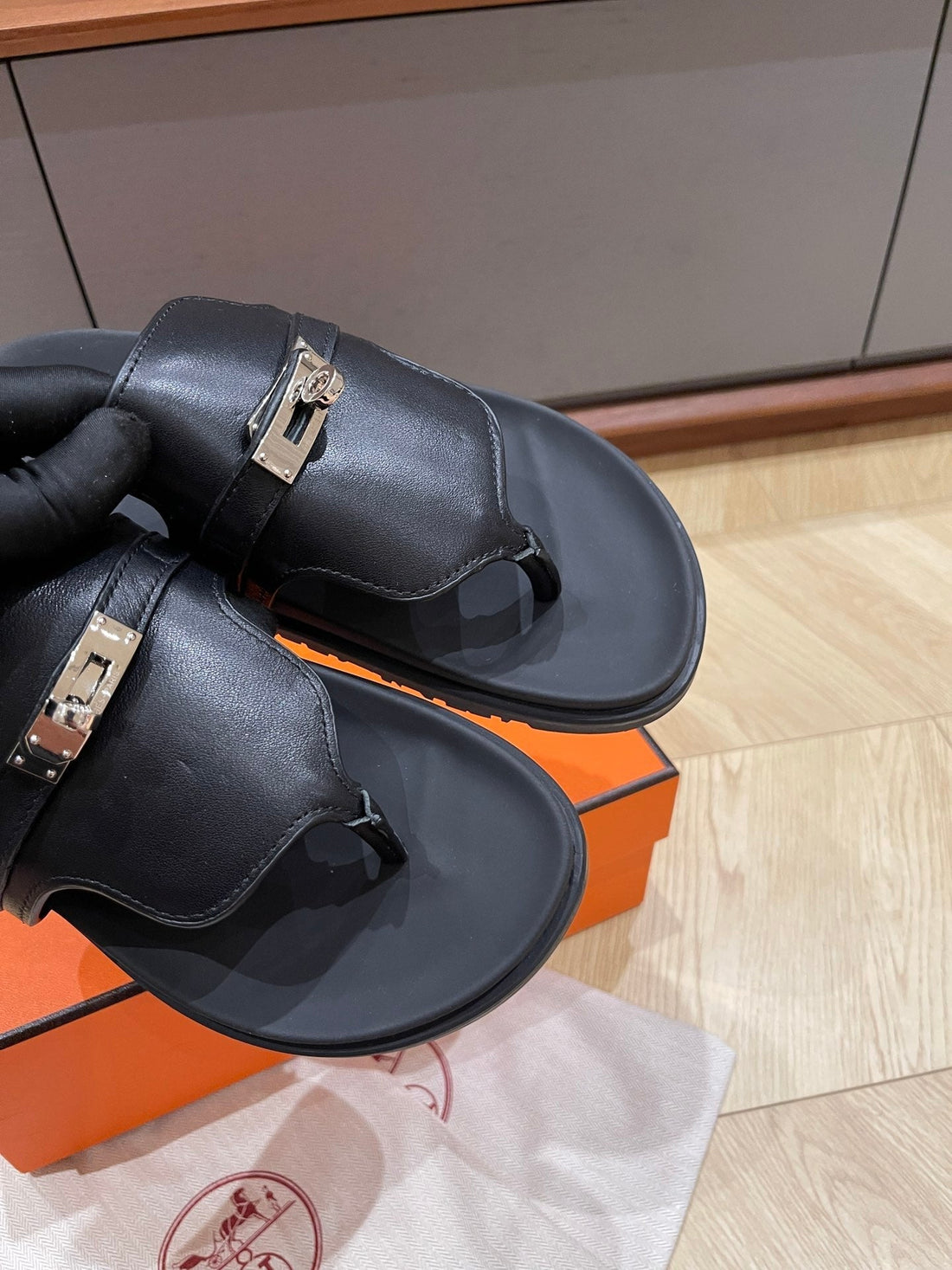 Hm 25 Empire Sandal Calfskin And Rubber 245684