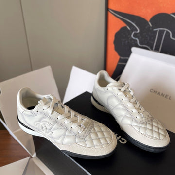 CC 26SS Low-Top Sneaker Ivory Leather 623165