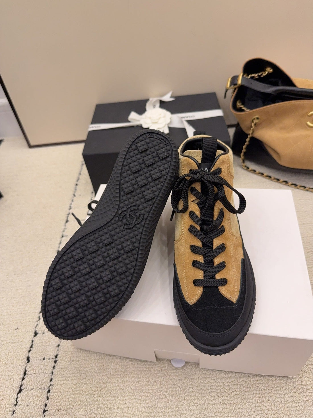 CC 26 High-Top Sneaker Beige Mix Black Suede 589100