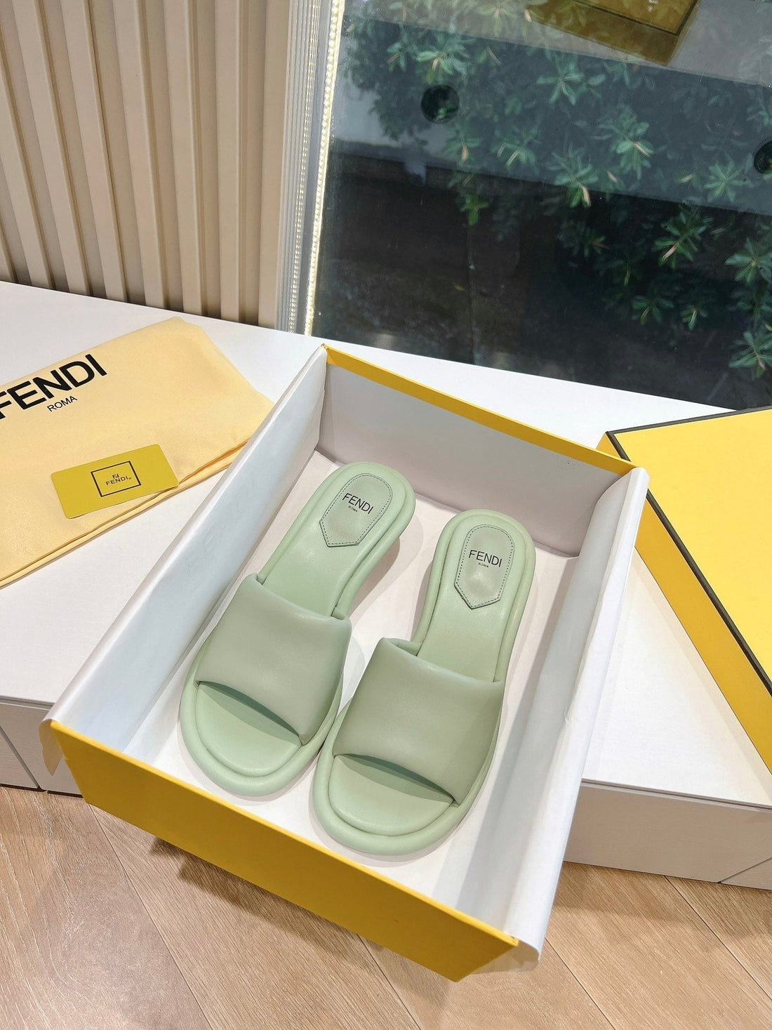 Ff Baguette Slides Women 45 Nappa Leather Green