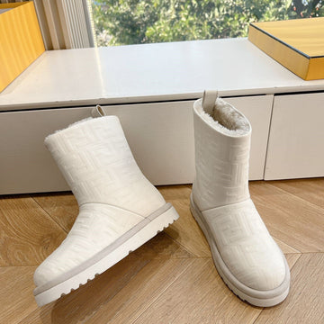 Fendi Apres Chic With Ff Chamois Boots White Cowhide 475229