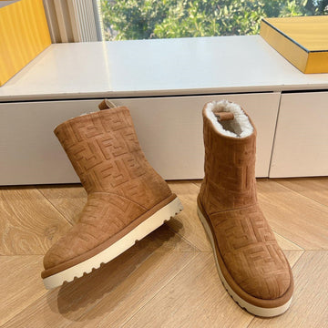 Fendi Apres Chic With Ff Chamois Boots Brown Suede 475234