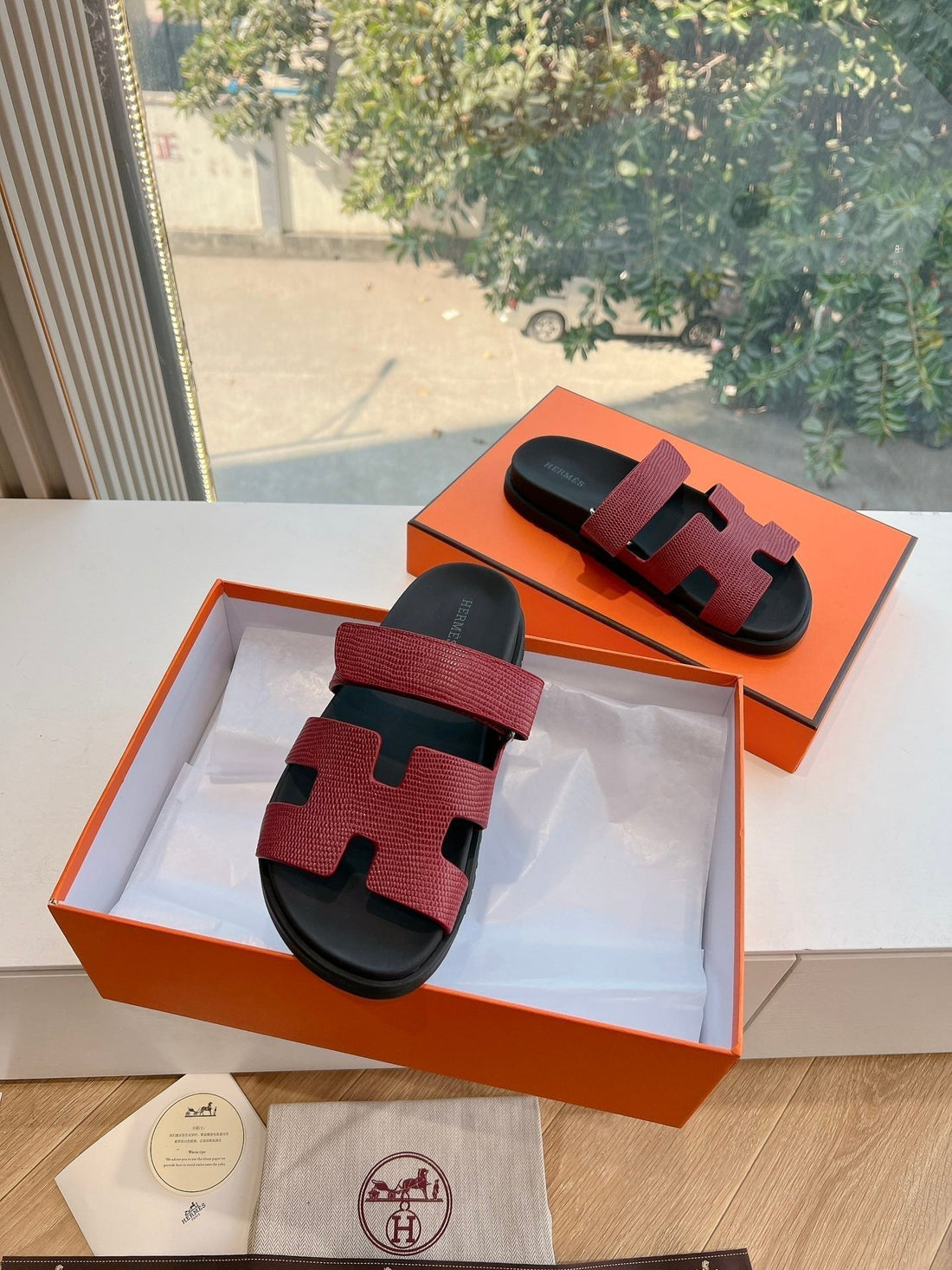 Hm Chypre Sandal Blood Red Grained Calfskin 2027966
