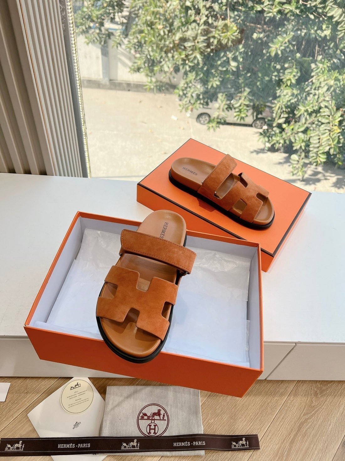 Hm Chypre Sandal Caramel Brown Suede 202810