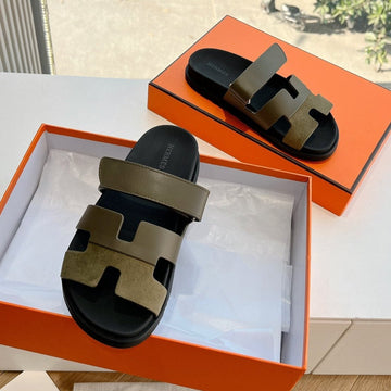 Chypre Sandal In Army Green Suede And Calfskin