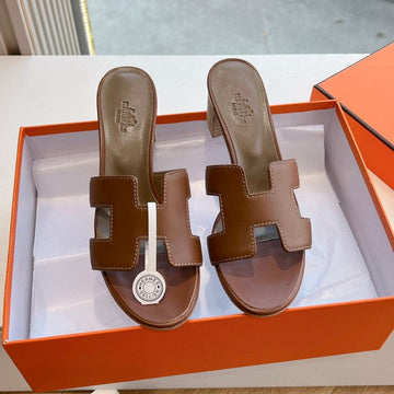 Oasis Sandal In Chocolate Brown Calfskin