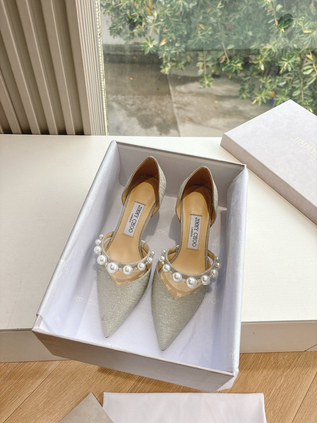 Jimmy Aureli Pearl-Embellished Pumps 65MM Sliver Glitter 547691