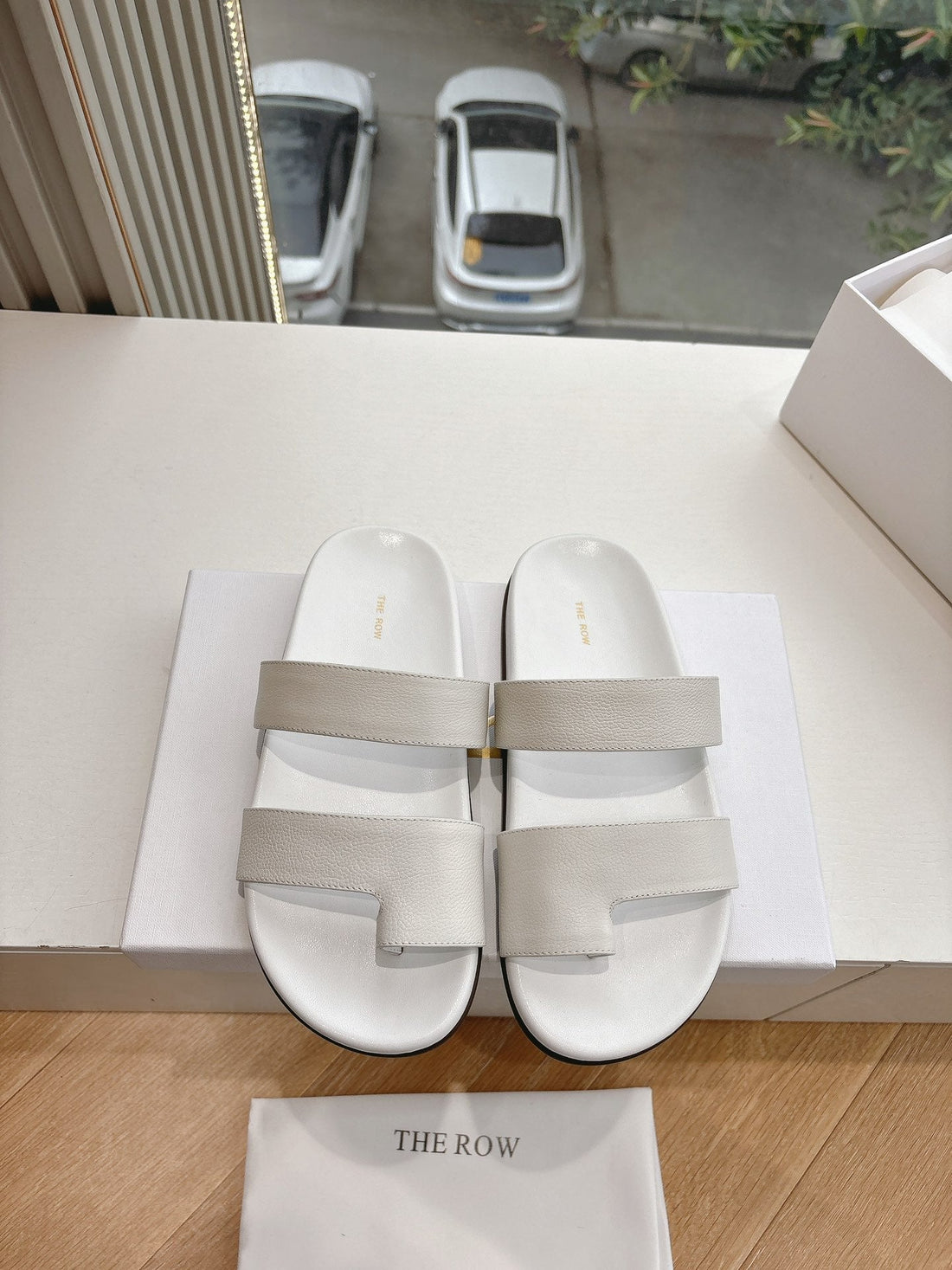 Hugh Sandal In White Cowhide 286180