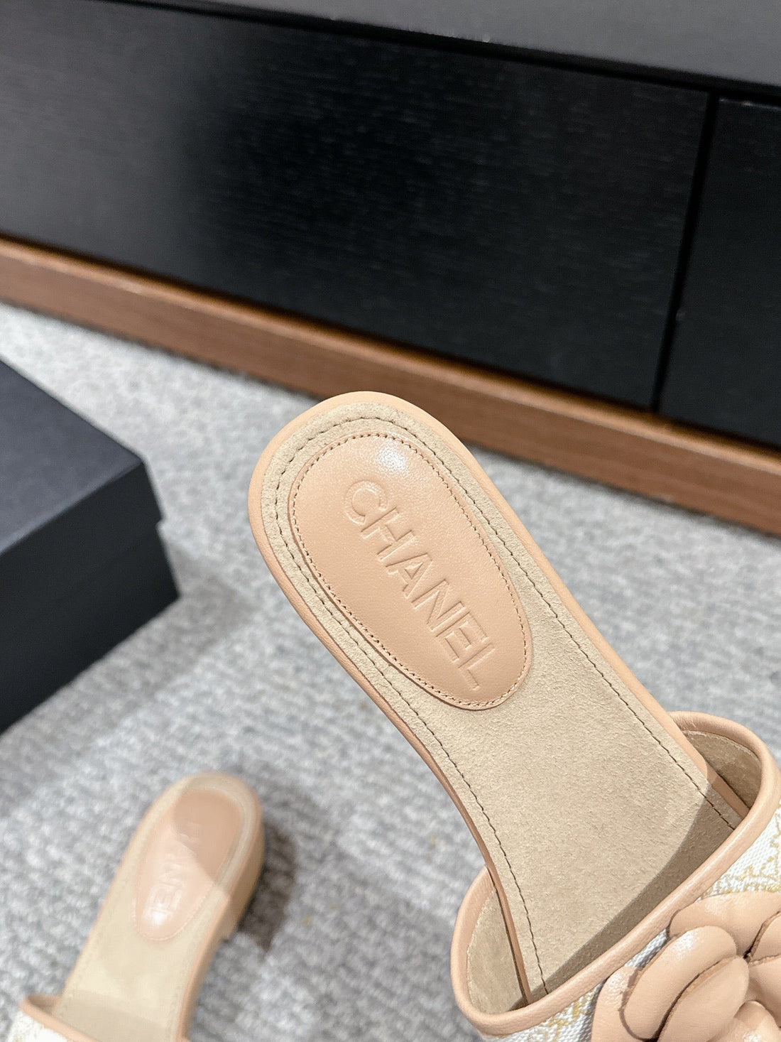 CC Sandal Flower White Canvas Beige Calfskin