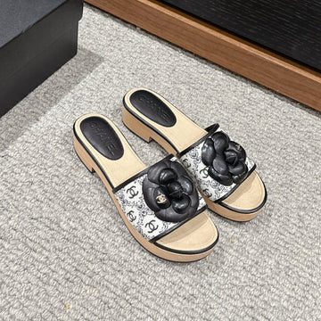 CC Sandal Flower White Canvas Black Calfskin