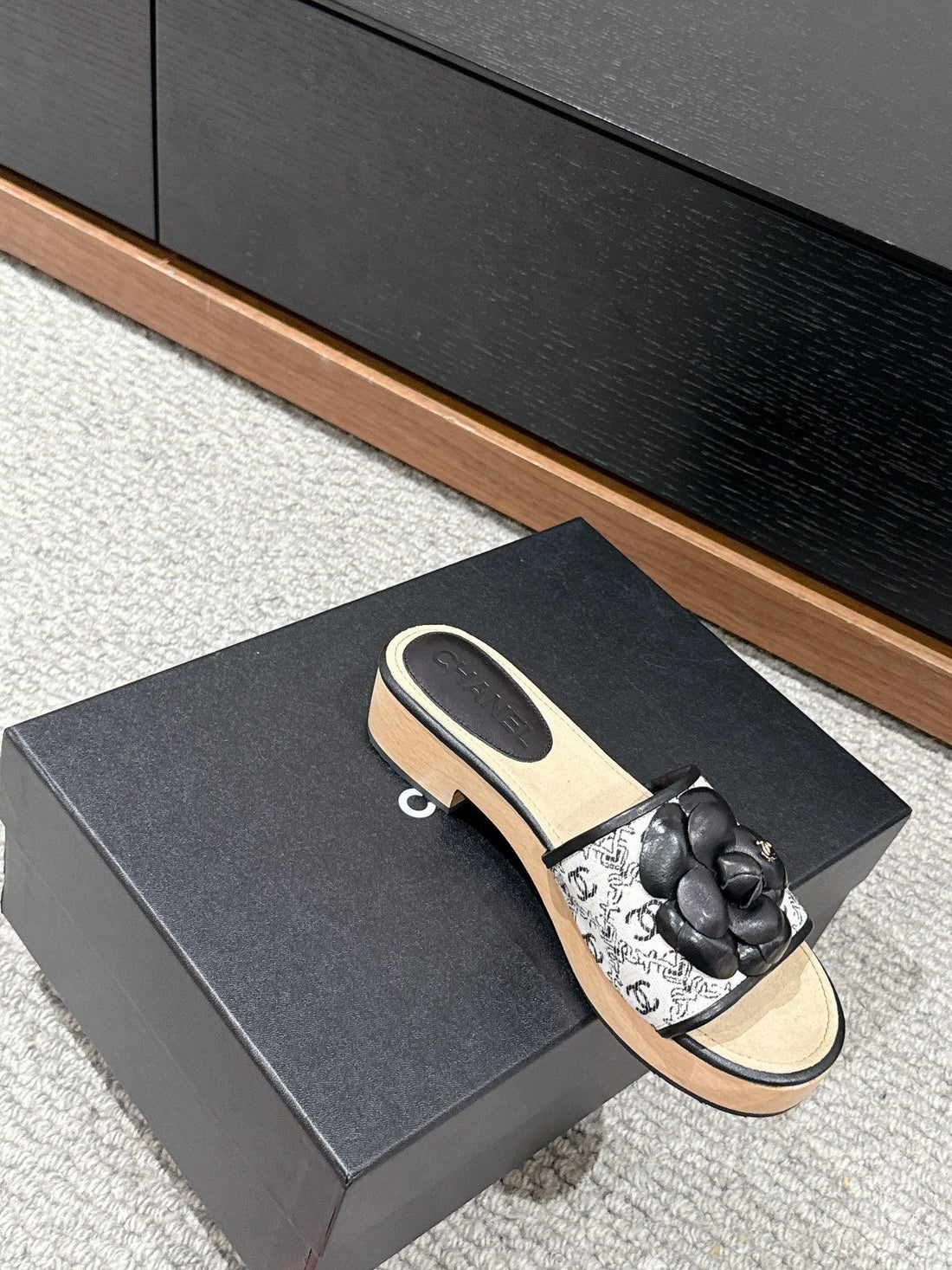 CC Sandal Flower White Canvas Black Calfskin