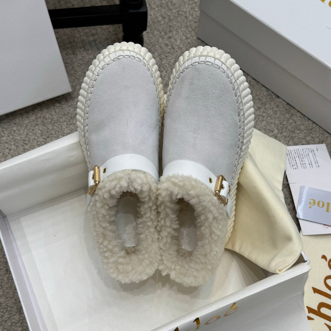 Chloé Nama Shearling-Lined Mule Light Gray Suede 523134