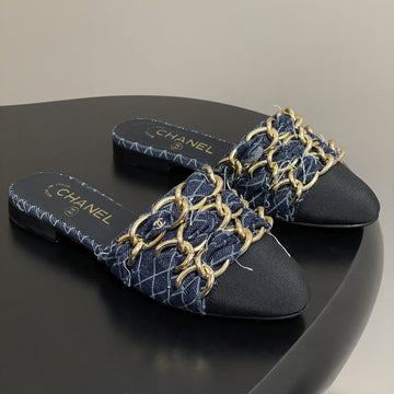CC 25B Chain Closed Toe Flat Mule Navy Blue Denim 393886