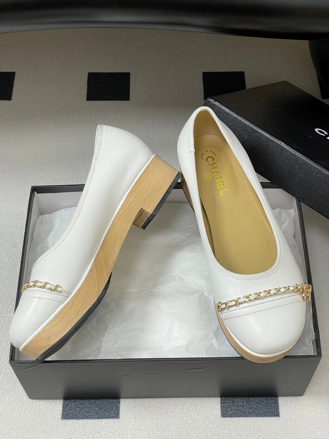 CC 25A Chain CC Thick-Soled Shoe 40MM White Sheepskin 393955