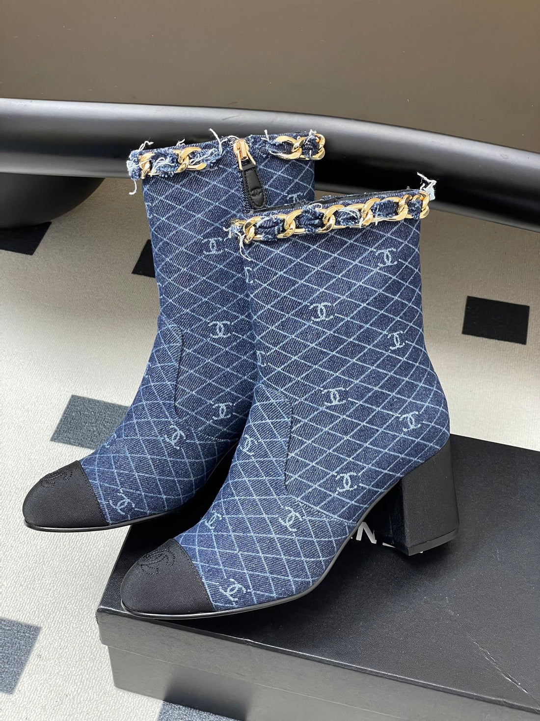 CC 25B Chain Short Boot 70MM Black Blue Denim 423145