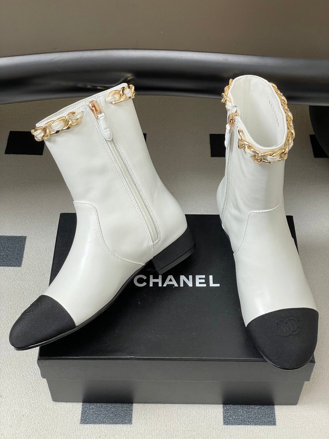 CC 25B Chain Short Boot 25MM Black White Denim Cowhide 423153