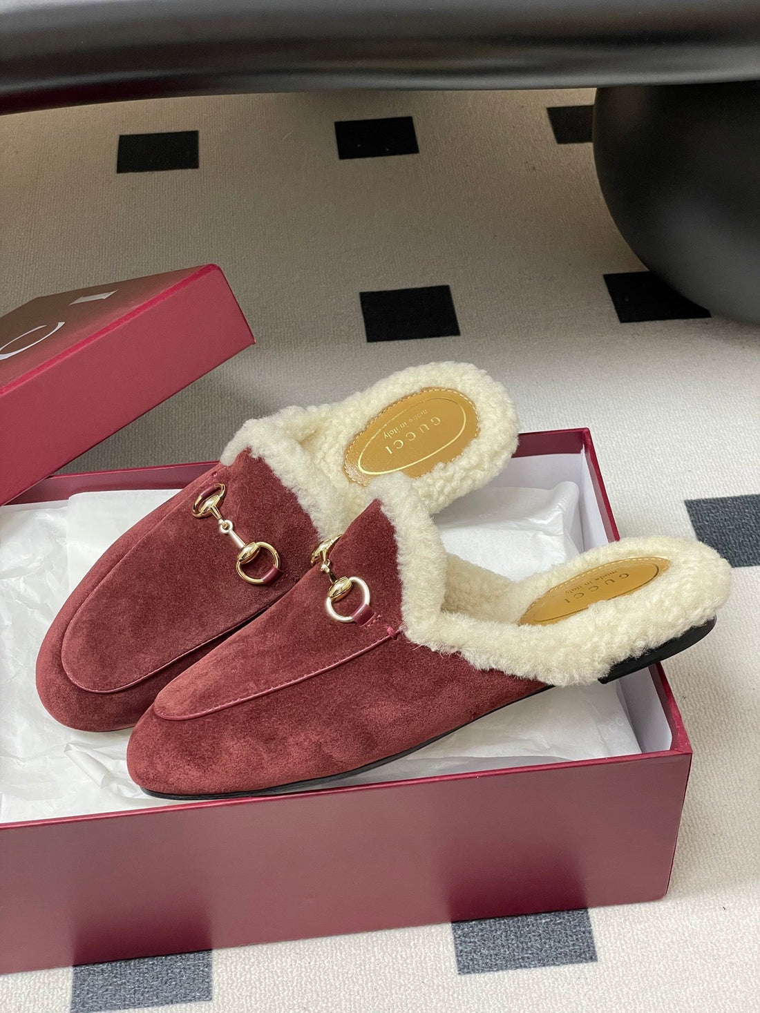 GG Horsebit Flat Mules Burgundy Suede And Wool 534706