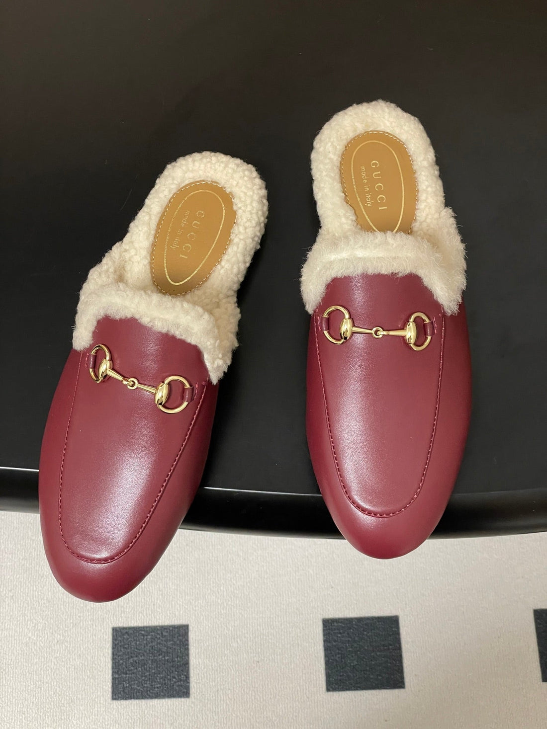 GG Horsebit Flat Mules Red Cowhide 534711