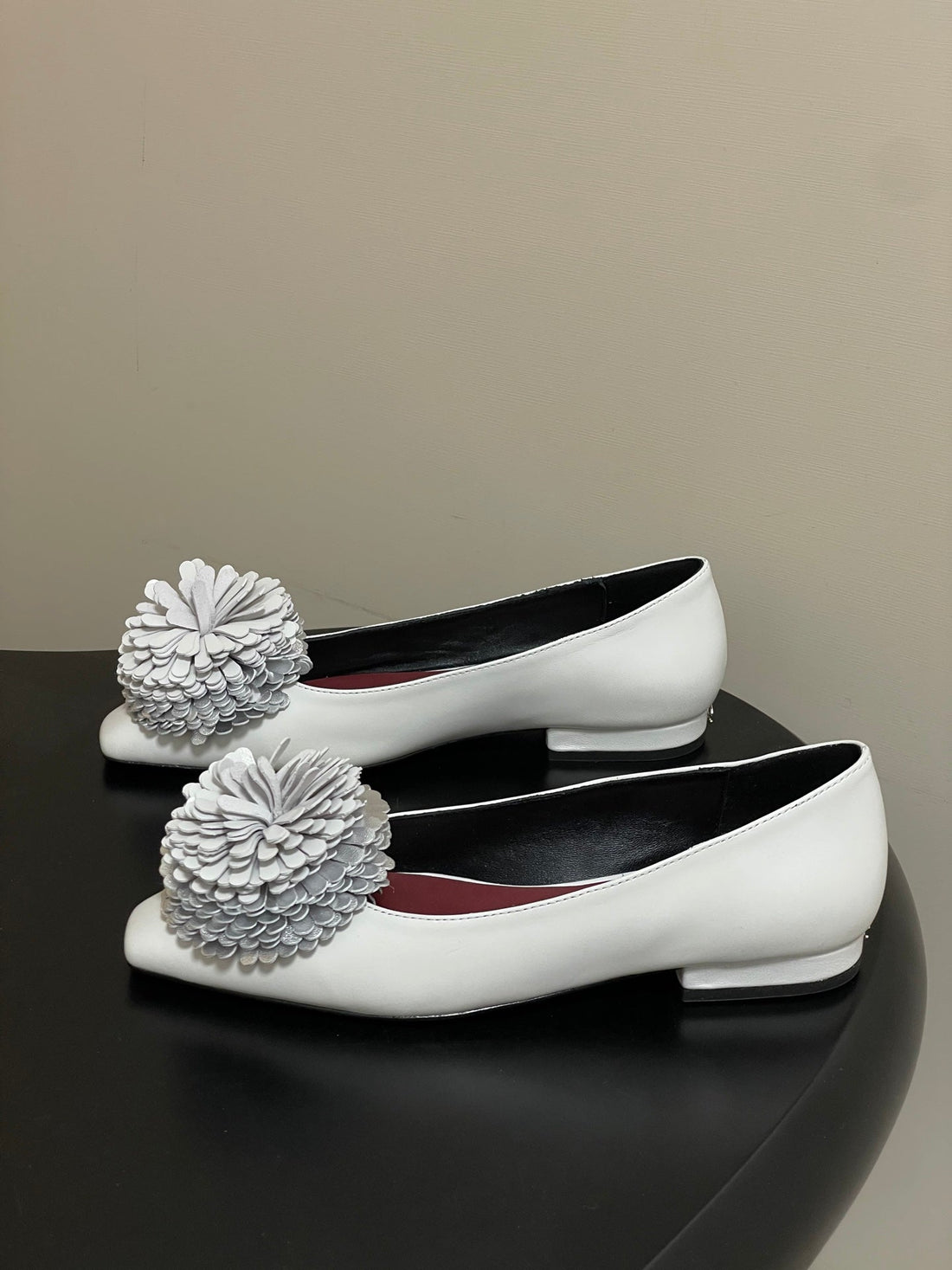 CC 26 Flower-Shaped Ballet Flat White Sheepskin 593167