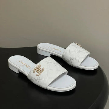 CC 26S Flat Sandals White Canvas Sheepskin Double C 649510