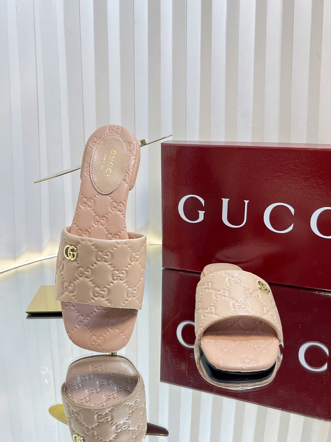 Gc Double G Slide Sandals Nude Embossed Leather 294632