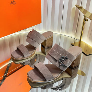 Hm 26SS Kelly Buckle High-Heeled Sandals Taupe Suede 641963