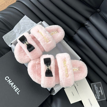 CC Dad Sandal Mule In Pastel Pink Fleece With Gold Hardware